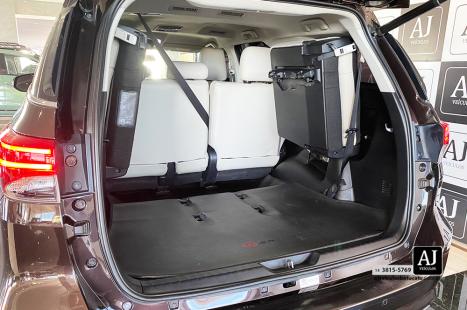TOYOTA Hilux SW4 2.8 16V 4P SRX 4X4 7 LUGARES TURBO DIESEL AUTOM�TICO, Foto 18