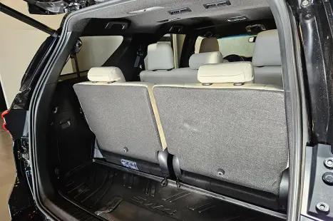 TOYOTA Hilux SW4 2.8 4P SRX 4X4 DIAMOND 7 LUGARES TURBO DIESEL AUTOM�TICO, Foto 18