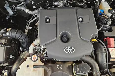 TOYOTA Hilux SW4 2.8 4P SRX 4X4 DIAMOND 7 LUGARES TURBO DIESEL AUTOM�TICO, Foto 20