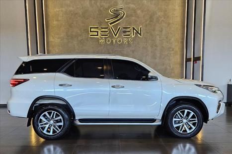TOYOTA Hilux SW4 2.8 16V 4P SRX PLATINUM 4X4 7 LUGARES TURBO DIESEL AUTOM�TICO, Foto 6