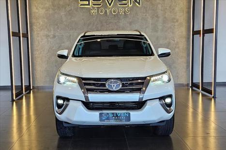 TOYOTA Hilux SW4 2.8 16V 4P SRX PLATINUM 4X4 7 LUGARES TURBO DIESEL AUTOM�TICO, Foto 8