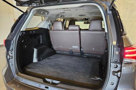 TOYOTA Hilux SW4 2.8 4P SRX 4X4 TURBO DIESEL AUTOM�TICO, Foto 12