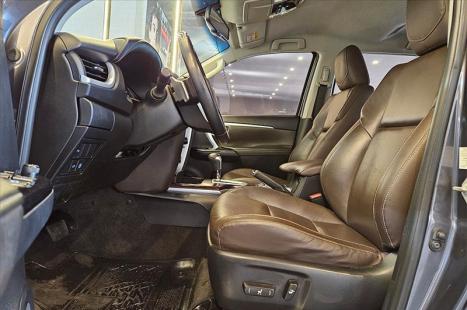TOYOTA Hilux SW4 2.8 4P SRX 4X4 TURBO DIESEL AUTOM�TICO, Foto 14