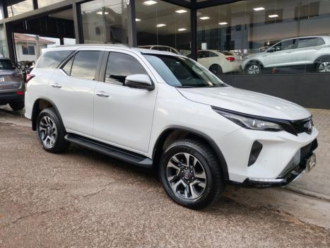 TOYOTA Hilux SW4 2.8 16V 4P SRX PLATINUM 4X4 7 LUGARES TURBO DIESEL AUTOM�TICO, Foto 2