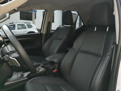 TOYOTA Hilux SW4 2.8 16V 4P SRX PLATINUM 4X4 7 LUGARES TURBO DIESEL AUTOM�TICO, Foto 9