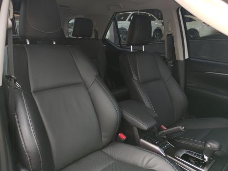 TOYOTA Hilux SW4 2.8 16V 4P SRX PLATINUM 4X4 7 LUGARES TURBO DIESEL AUTOM�TICO, Foto 17