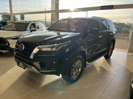 TOYOTA Hilux SW4 2.8 16V 4P SRX 4X4 7 LUGARES TURBO DIESEL AUTOM�TICO, Foto 3