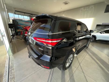 TOYOTA Hilux SW4 2.8 16V 4P SRX 4X4 7 LUGARES TURBO DIESEL AUTOM�TICO, Foto 7