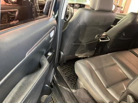 TOYOTA Hilux SW4 2.8 16V 4P SRX 4X4 7 LUGARES TURBO DIESEL AUTOM�TICO, Foto 10
