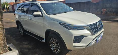 TOYOTA Hilux SW4 2.8 16V 4P SRX 4X4 7 LUGARES TURBO DIESEL AUTOM�TICO, Foto 1