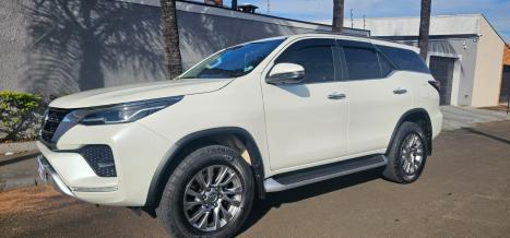 TOYOTA Hilux SW4 2.8 16V 4P SRX 4X4 7 LUGARES TURBO DIESEL AUTOM�TICO, Foto 3