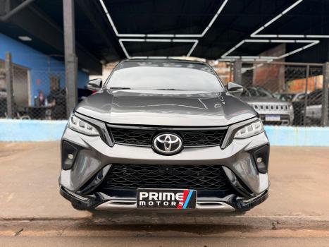 TOYOTA Hilux SW4 2.8 4P SRX 4X4 TURBO DIESEL AUTOM�TICO, Foto 3