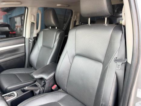 TOYOTA Hilux SW4 2.8 4P SRX 4X4 TURBO DIESEL AUTOM�TICO, Foto 14