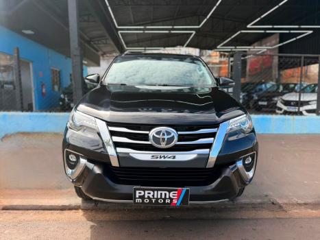 TOYOTA Hilux SW4 2.8 4P 4X4 TURBO DIESEL, Foto 3