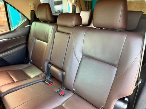TOYOTA Hilux SW4 2.8 4P 4X4 TURBO DIESEL, Foto 15