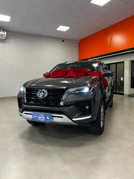 TOYOTA Hilux SW4 2.8 16V 4P SRX 4X4 7 LUGARES TURBO DIESEL AUTOM�TICO, Foto 6