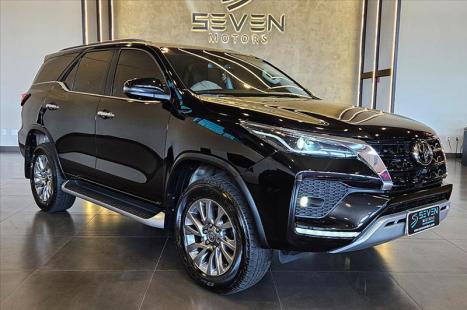 TOYOTA Hilux SW4 2.8 4P SRX 4X4 DIAMOND 7 LUGARES TURBO DIESEL AUTOM�TICO, Foto 7