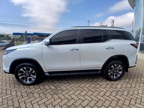 TOYOTA Hilux SW4 2.8 16V 4P SRX PLATINUM 4X4 7 LUGARES TURBO DIESEL AUTOMÁTICO, Foto 8