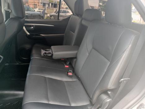TOYOTA Hilux SW4 2.8 16V 4P SRX PLATINUM 4X4 7 LUGARES TURBO DIESEL AUTOMÁTICO, Foto 12