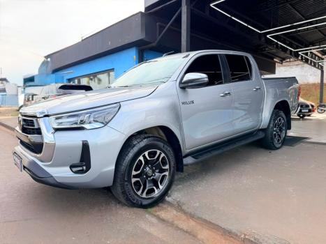 TOYOTA Hilux SW4 2.8 4P SRX 4X4 TURBO DIESEL AUTOMÁTICO, Foto 2