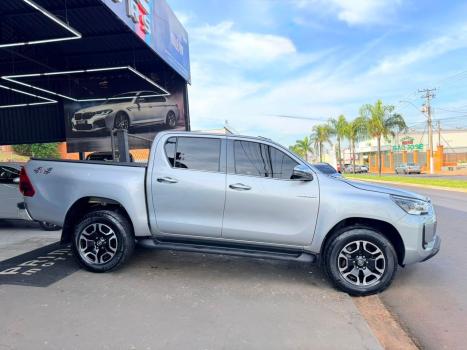TOYOTA Hilux SW4 2.8 4P SRX 4X4 TURBO DIESEL AUTOMÁTICO, Foto 5