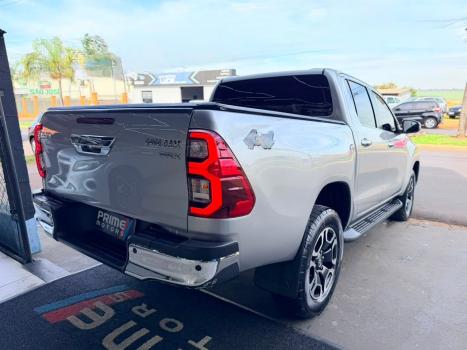 TOYOTA Hilux SW4 2.8 4P SRX 4X4 TURBO DIESEL AUTOMÁTICO, Foto 6