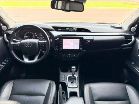 TOYOTA Hilux SW4 2.8 4P SRX 4X4 TURBO DIESEL AUTOMÁTICO, Foto 11