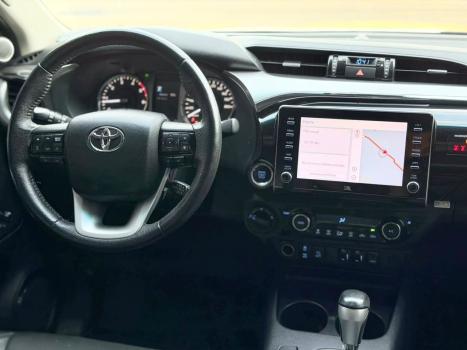 TOYOTA Hilux SW4 2.8 4P SRX 4X4 TURBO DIESEL AUTOMÁTICO, Foto 15
