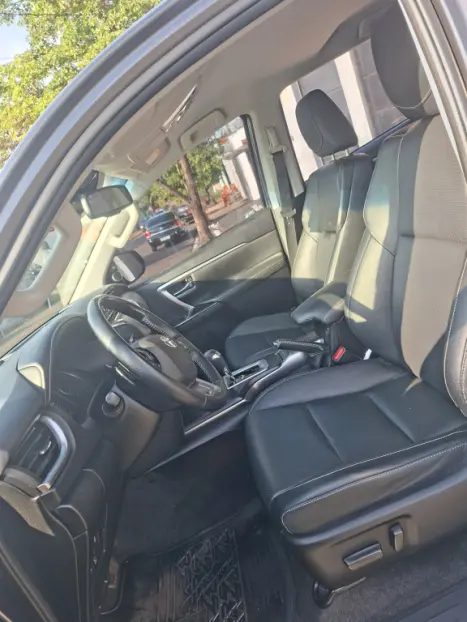 TOYOTA Hilux SW4 2.8 16V 4P SRX 4X4 7 LUGARES TURBO DIESEL AUTOMÁTICO, Foto 10