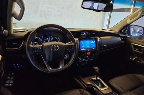 TOYOTA Hilux SW4 2.8 16V 4P SRX PLATINUM 4X4 7 LUGARES TURBO DIESEL AUTOMÁTICO, Foto 15