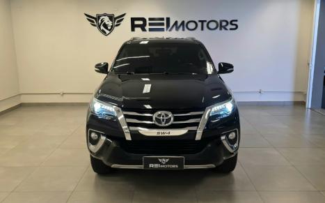TOYOTA Hilux SW4 2.8 16V 4P SRX 4X4 7 LUGARES TURBO DIESEL AUTOMÁTICO, Foto 7