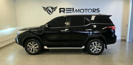TOYOTA Hilux SW4 2.8 16V 4P SRX 4X4 7 LUGARES TURBO DIESEL AUTOMÁTICO, Foto 11