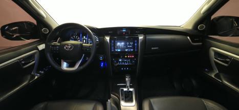 TOYOTA Hilux SW4 2.8 16V 4P SRX 4X4 7 LUGARES TURBO DIESEL AUTOMÁTICO, Foto 12