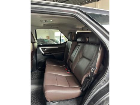 TOYOTA Hilux SW4 2.8 16V 4P SRX 4X4 7 LUGARES TURBO DIESEL AUTOMÁTICO, Foto 15