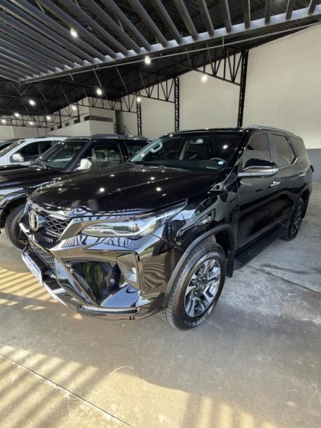 TOYOTA Hilux SW4 2.8 16V 4P SRX PLATINUM 4X4 7 LUGARES TURBO DIESEL AUTOMÁTICO, Foto 1