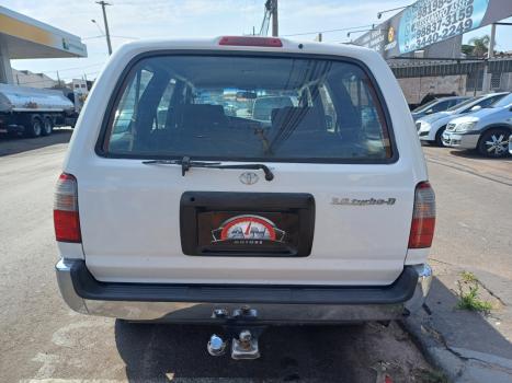TOYOTA Hilux SW4 3.0 16V 4P SRV 4X4 7 LUGARES TURBO DIESEL AUTOMTICO, Foto 4