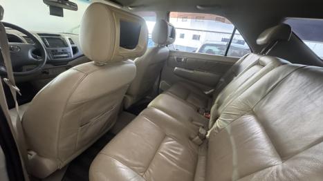 TOYOTA Hilux SW4 3.0 16V 4P SR 4X4 TURBO DIESEL AUTOMTICO, Foto 6