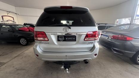 TOYOTA Hilux SW4 3.0 16V 4P SR 4X4 TURBO DIESEL AUTOMTICO, Foto 4