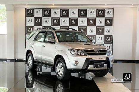 TOYOTA Hilux SW4 3.0 16V 4P SRV 4X4 TURBO DIESEL AUTOM�TICO, Foto 3