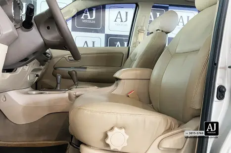 TOYOTA Hilux SW4 3.0 16V 4P SRV 4X4 TURBO DIESEL AUTOM�TICO, Foto 13