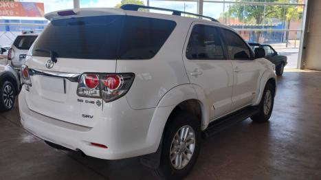 TOYOTA Hilux SW4 3.0 16V 4P SRV 4X4 TURBO DIESEL AUTOM�TICO, Foto 4