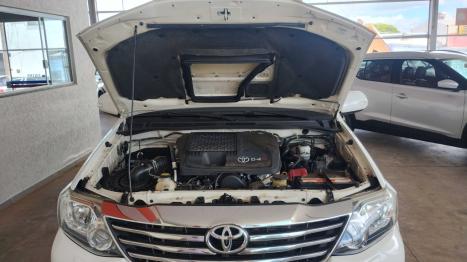 TOYOTA Hilux SW4 3.0 16V 4P SRV 4X4 TURBO DIESEL AUTOM�TICO, Foto 12