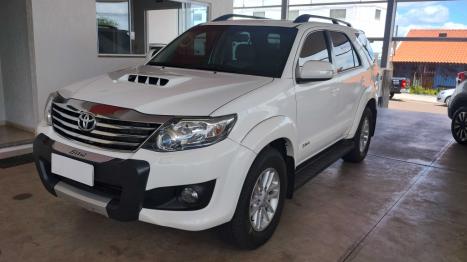 TOYOTA Hilux SW4 3.0 16V 4P SRV 4X4 TURBO DIESEL AUTOM�TICO, Foto 3