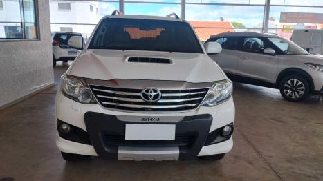 TOYOTA Hilux SW4 3.0 16V 4P SRV 4X4 TURBO DIESEL AUTOM�TICO, Foto 1