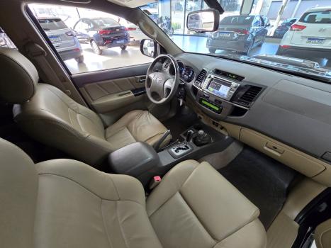 TOYOTA Hilux SW4 3.0 16V 4P SRV 4X4 7 LUGARES TURBO DIESEL AUTOM�TICO, Foto 7