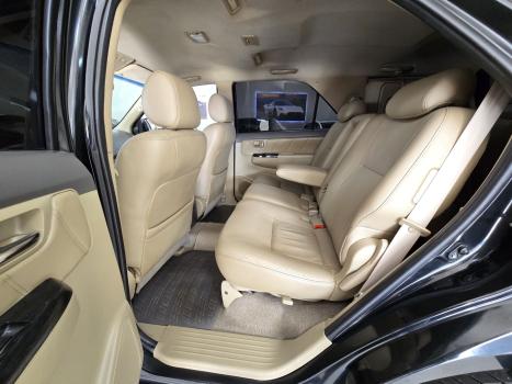 TOYOTA Hilux SW4 3.0 16V 4P SRV 4X4 7 LUGARES TURBO DIESEL AUTOM�TICO, Foto 9