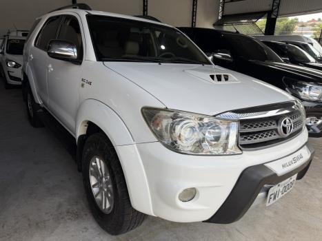 TOYOTA Hilux SW4 3.0 16V 4P SRV 4X4 7 LUGARES TURBO DIESEL AUTOM�TICO, Foto 2