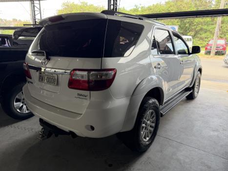 TOYOTA Hilux SW4 3.0 16V 4P SRV 4X4 7 LUGARES TURBO DIESEL AUTOM�TICO, Foto 5