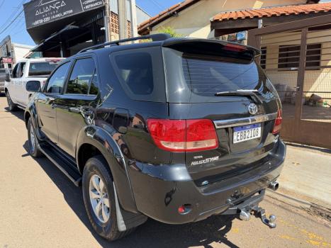 TOYOTA Hilux SW4 3.0 16V 4P SRV 4X4 TURBO DIESEL AUTOM�TICO, Foto 2