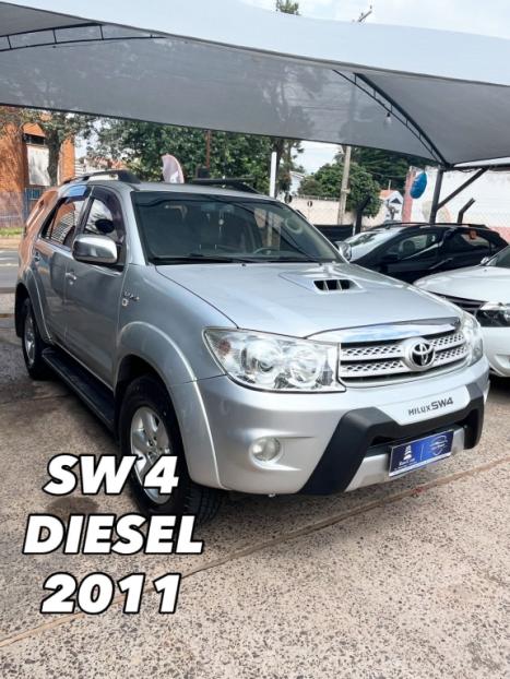 TOYOTA Hilux SW4 3.0 16V 4P SRV 4X4 7 LUGARES TURBO DIESEL AUTOM�TICO, Foto 6